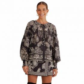 V NECKLINE BLOUSE  - قميص كم قصير