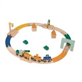 WOODEN RAILWAY SET   - ألعاب